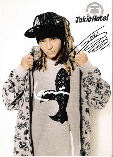 673744tom_kaulitz--large-msg-121056348338.jpg